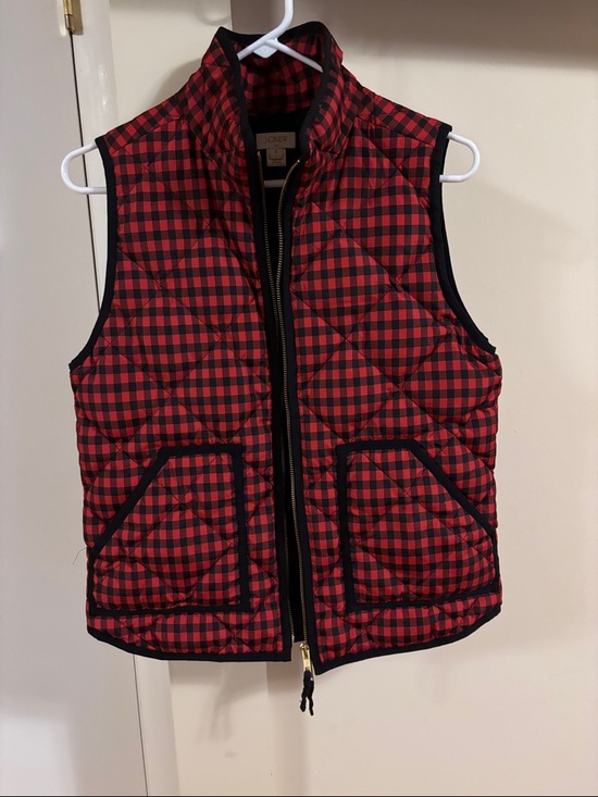 J. Crew Jackets & Blazers - J. Crew Red and Black Buffalo Plaid Quilted Vest